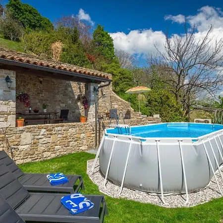 Rustic Pietro With Panoramic View In Villa