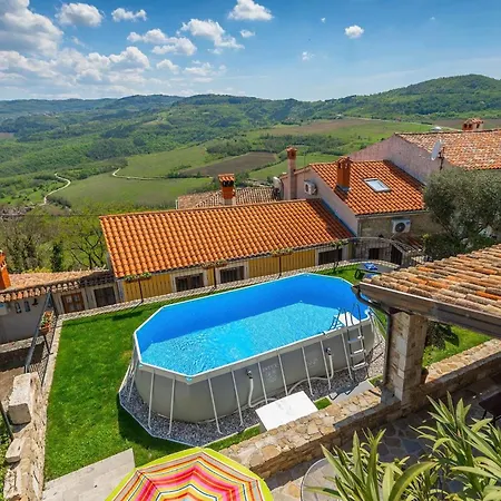Villa Rustic Pietro With Panoramic View In Motovun