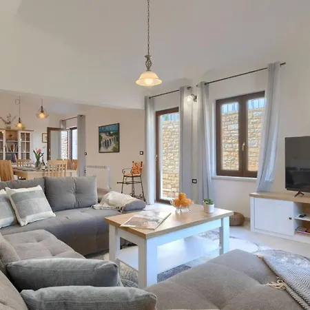 Villa Rustic Pietro With Panoramic View In