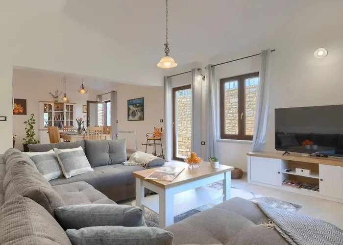 Villa Rustic Pietro With Panoramic View In