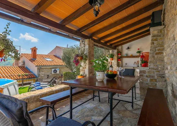 Rustic Pietro With Panoramic View In Villa Motovun