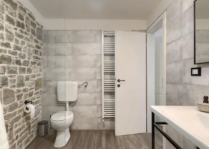 Rustic Pietro With Panoramic View In Villa *